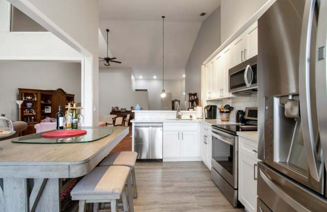 202 Sabal Palm Lane, Palm Beach Gardens, FL 33418