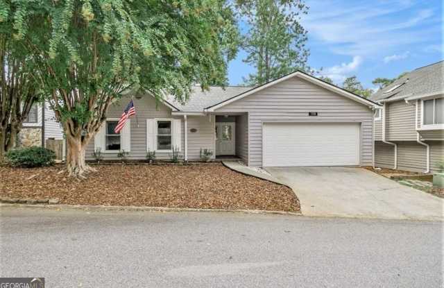 1118 Capital Club Circle