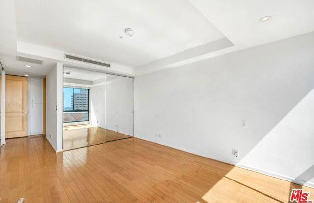 10490 Wilshire Boulevard