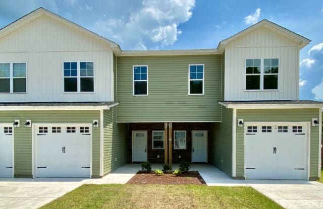 305 Kenan Loop - 305 Kenan Loop, Jacksonville, NC 28546