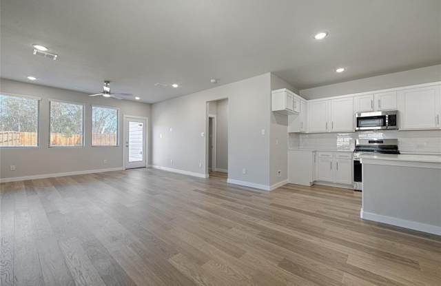 Photo of 806 Pine Beach