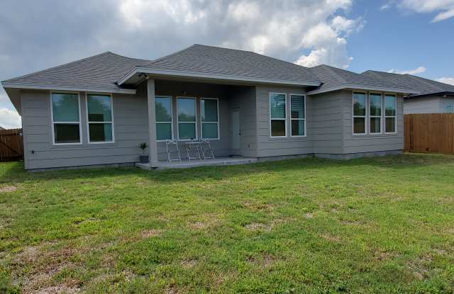 3405 Travis Court