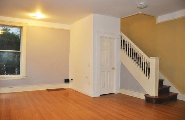 CLICK "REQUEST A TOUR" NOW!