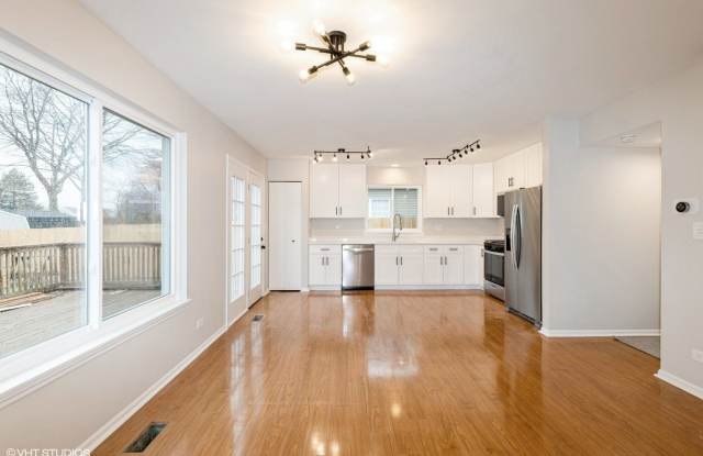 4663 Rolling Hills Drive