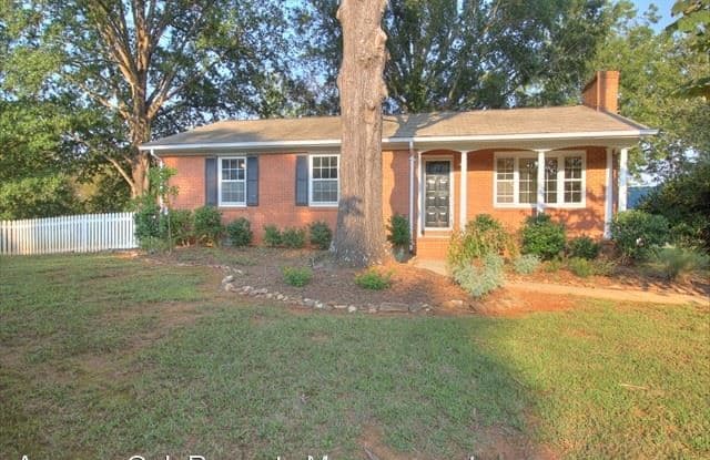 104 Lakeshore Dr - 104 Lakeshore Drive, Hillsborough, NC 27278