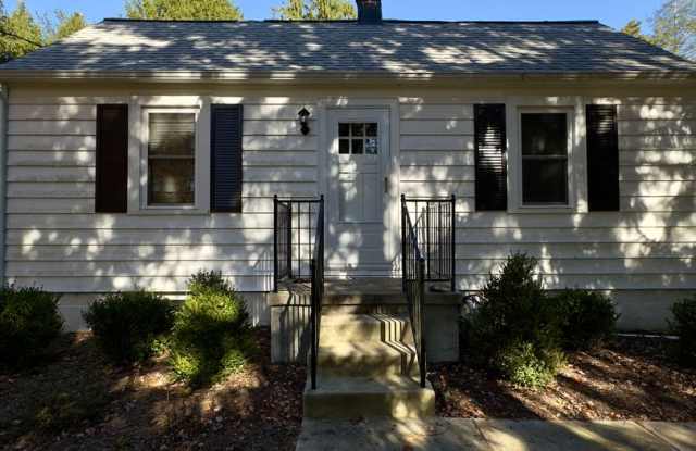 Charming 3 Bedroom/2 Bathroom Home in Spark Glencoe, MD!