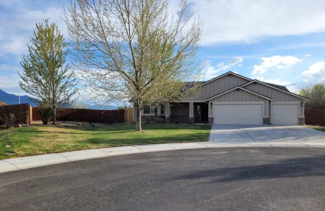 4 Bedroom Home For Rent in Dayton-Riverpark - 839 Laca Street, Lyon County, NV 89403