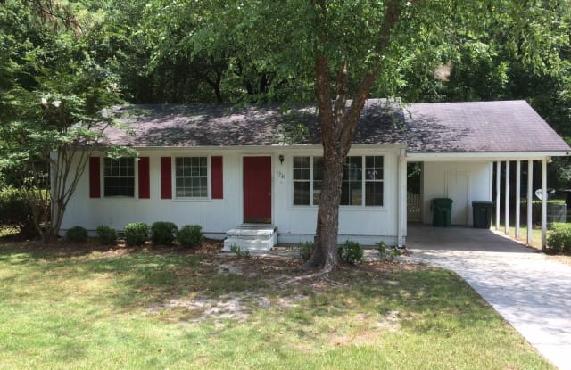 1515 McLeod Drive* - 1515 McLeod Road, Valdosta, GA 31602