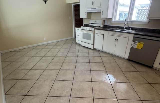 Large Ranch Style Home for Rent with Attached 2 car garage