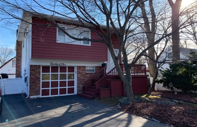 24 E Walnut Street - 24 Walnut Street, East Massapequa, NY 11758