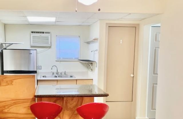 215 PRINCETON DR SE Unit C