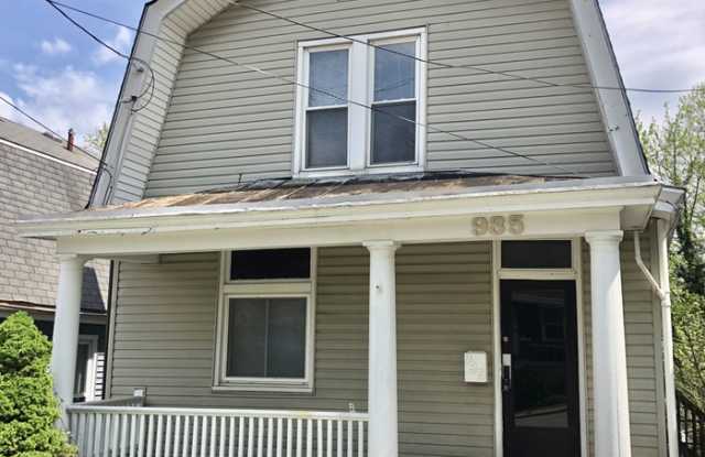 935 Walnut Street - 935 Walnut Street, Dayton, KY 41074