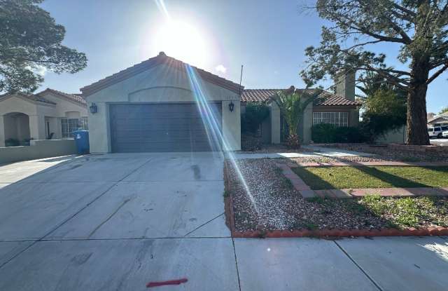 Gorgeous one story 3 bedroom 2 Bathroom Home. This is a must see! - 4939 Clear Summit Lane, North Las Vegas, NV 89031