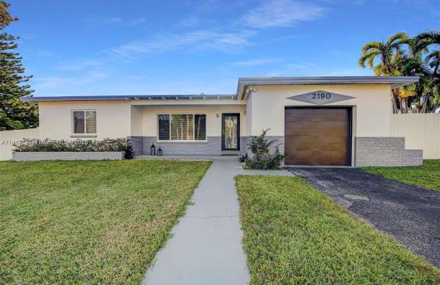 Photo of 2190 Northeast 169th Street