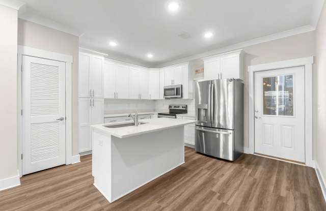 122 Date Palm Lane