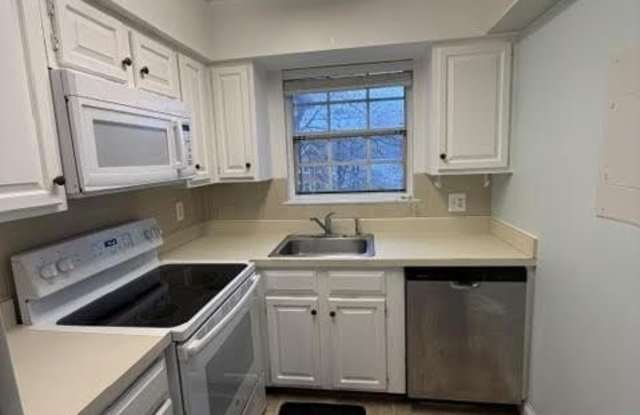 2107 N SCOTT Street unit: 73