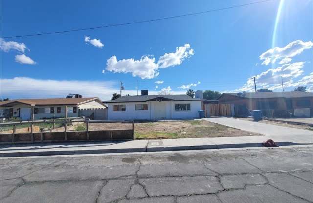 3749 Ponderosa Avenue