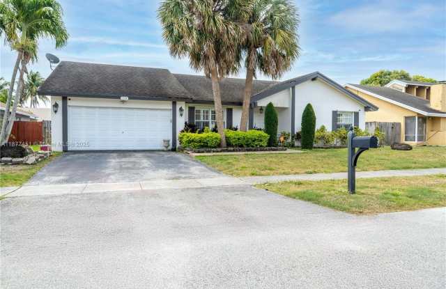 Photo of 7354 NW 49th Ct