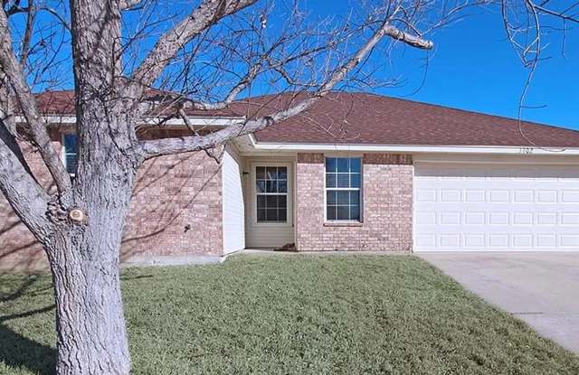 AVAILABLE NOW! - 3802 Captain Drive, Killeen, TX 76549