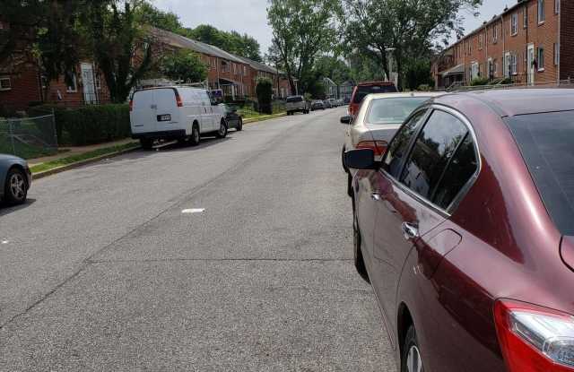 5338 NELSON Avenue unit: Apt 1