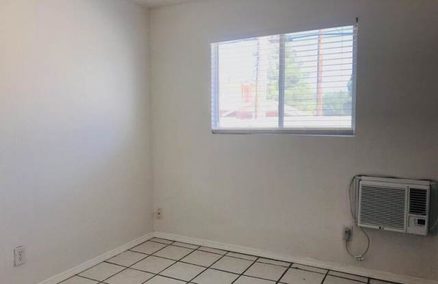 4512 Arlen Avenue - 1