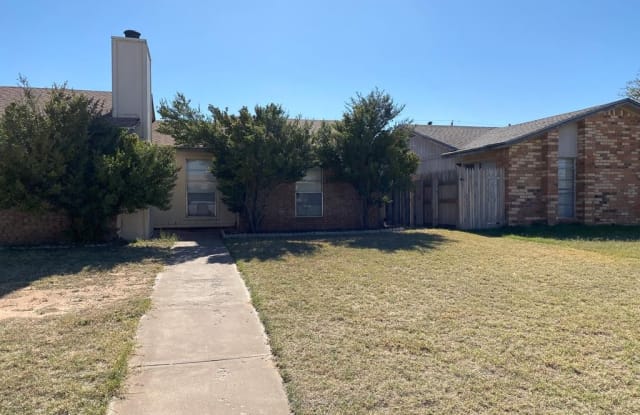 4801 Country Club Dr - 4801 Country Club Drive, Midland, TX 79703