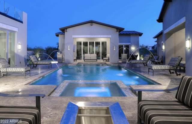 9979 E TOMS THUMB --