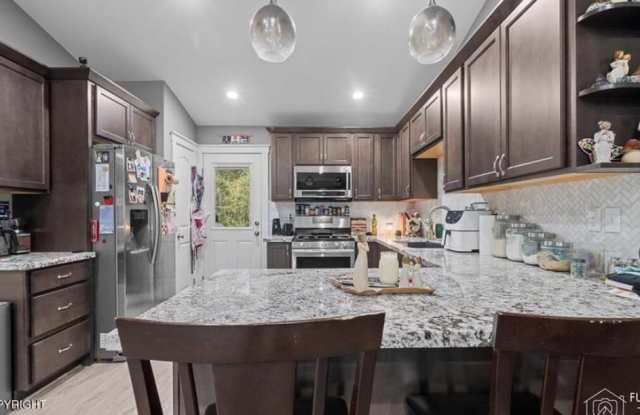 2553 South Davis Road