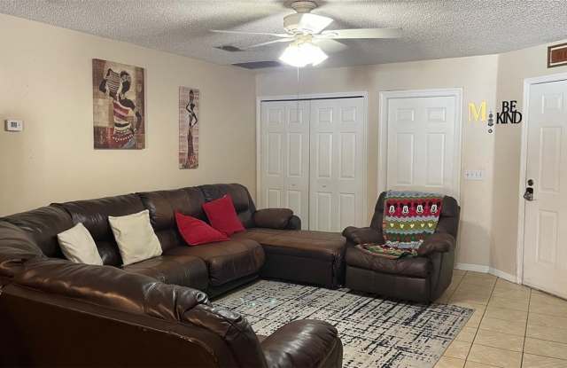 2423 RUDDENSTONE WAY