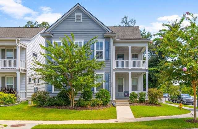 Photo of Impressive home in Oakfield loaded with upgrades - John's Island