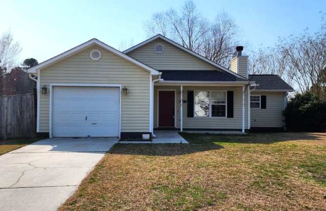 Welcome to this charming 4 bedroom, 2 bathroom home located in the desirable Horse Creek Farms