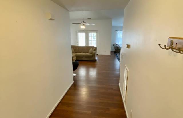 2227 Locksley Woods Drive unit: G