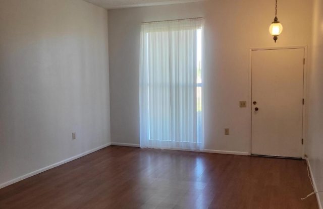 10060 W ROYAL OAK Road unit: B