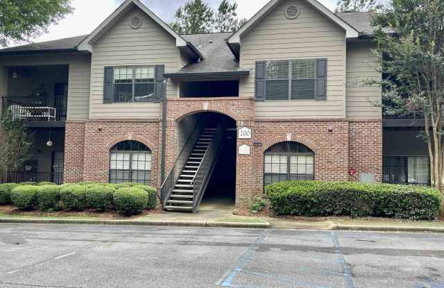 213 STERLING OAKS DRIVE