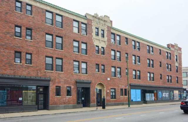 3333 Diversey
