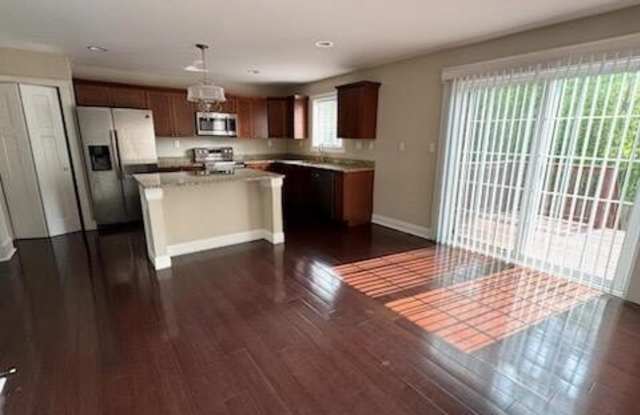 3 Maple Village Court