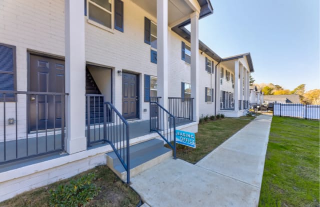 Photo of The Avenue at 3060