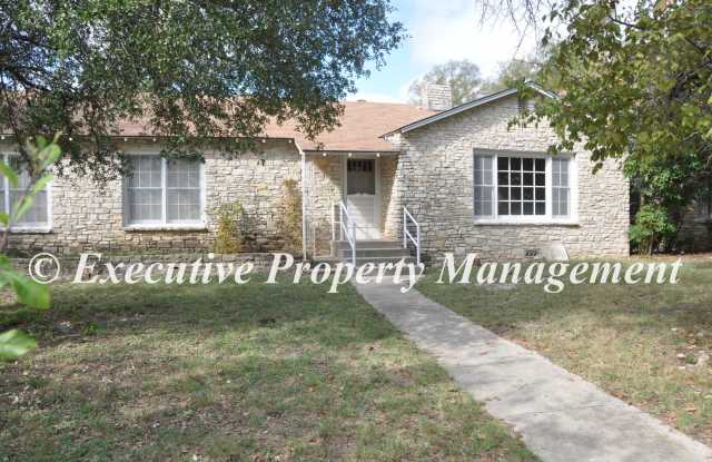 3484 CR 4390 Kempner, TX 76539 *Move In Special*