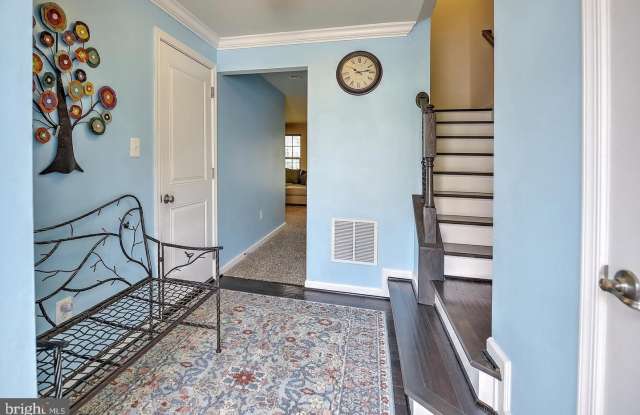 7336 SUMMIT ROCK ROAD