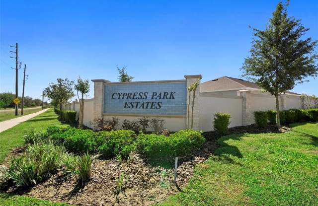 660 SILVER PALM DRIVE