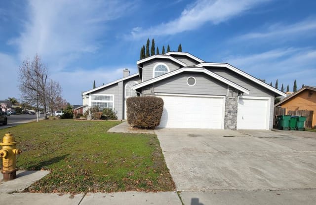 617 Castle Oaks Dr - 617 Castle Oaks Drive, Stockton, CA 95210