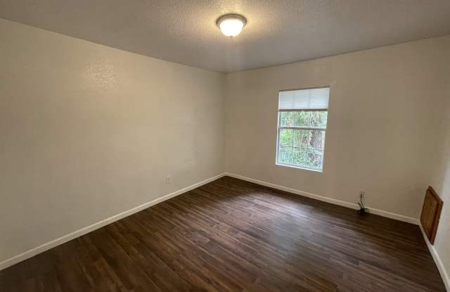 1231 North Boston Place