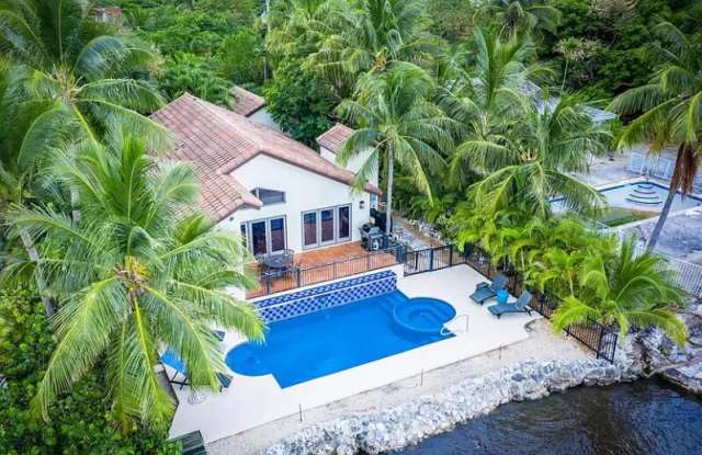 Photo of 57967 Morton Street