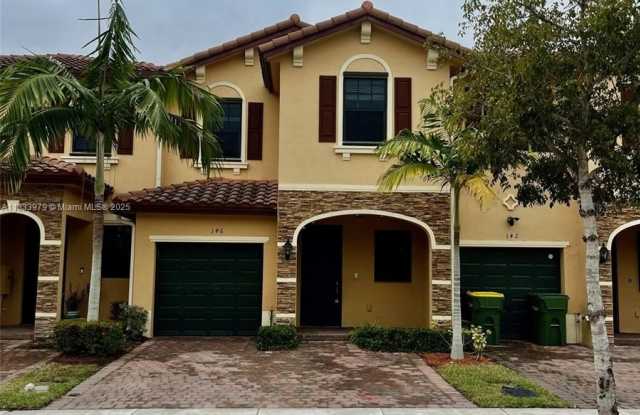 Photo of 146 SE 34th Ter