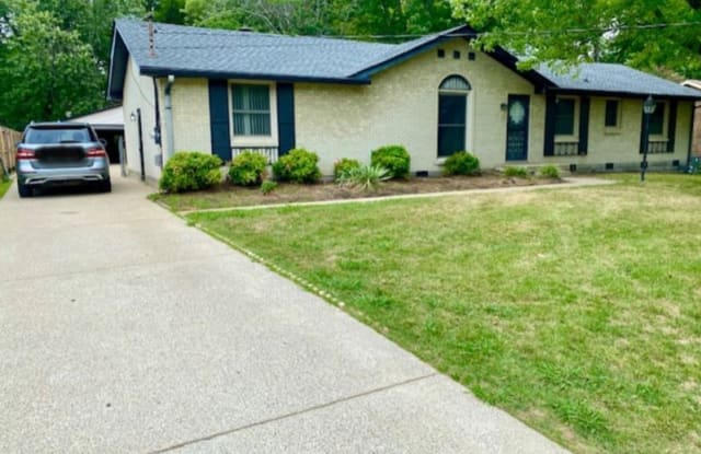 179 Wessington Pl - 179 Wessington Place, Hendersonville, TN 37075