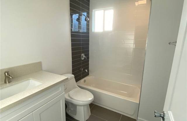 211 E 29th Street