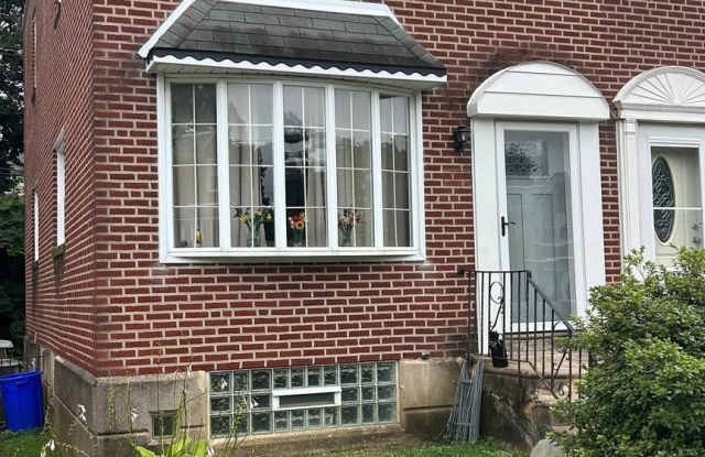 Photo of 7615 BURHOLME Avenue