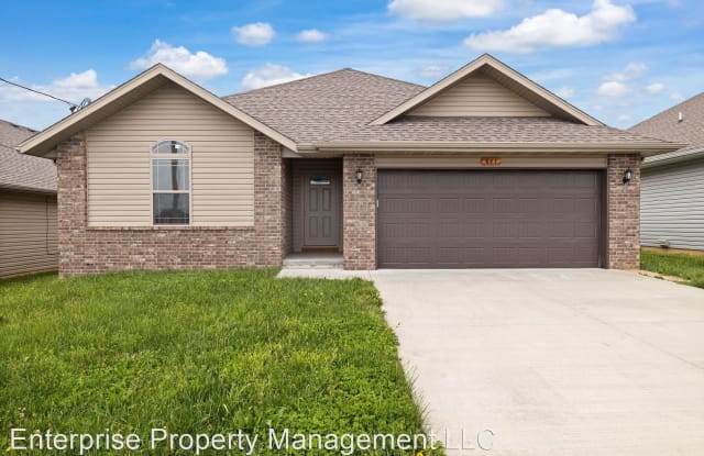 847 S Miller Ave - 847 S Miller Ave, Springfield, MO 65802