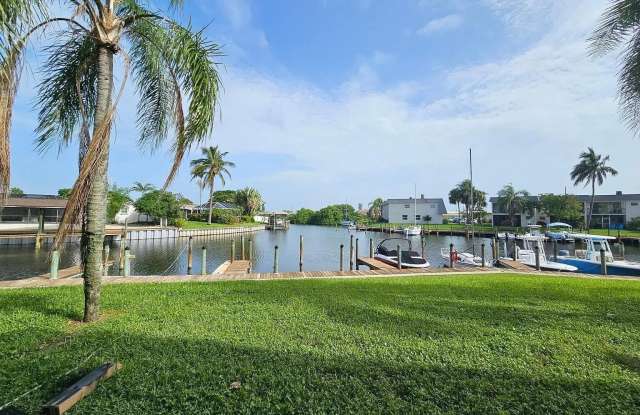 435 Dove Lane unit: 8-10