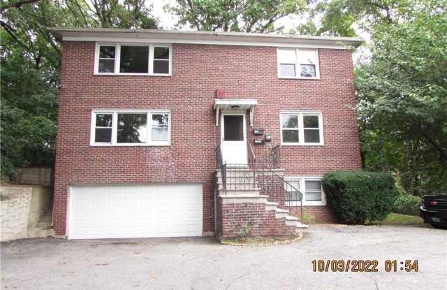 Photo of 82 Laurel Place unit: 1